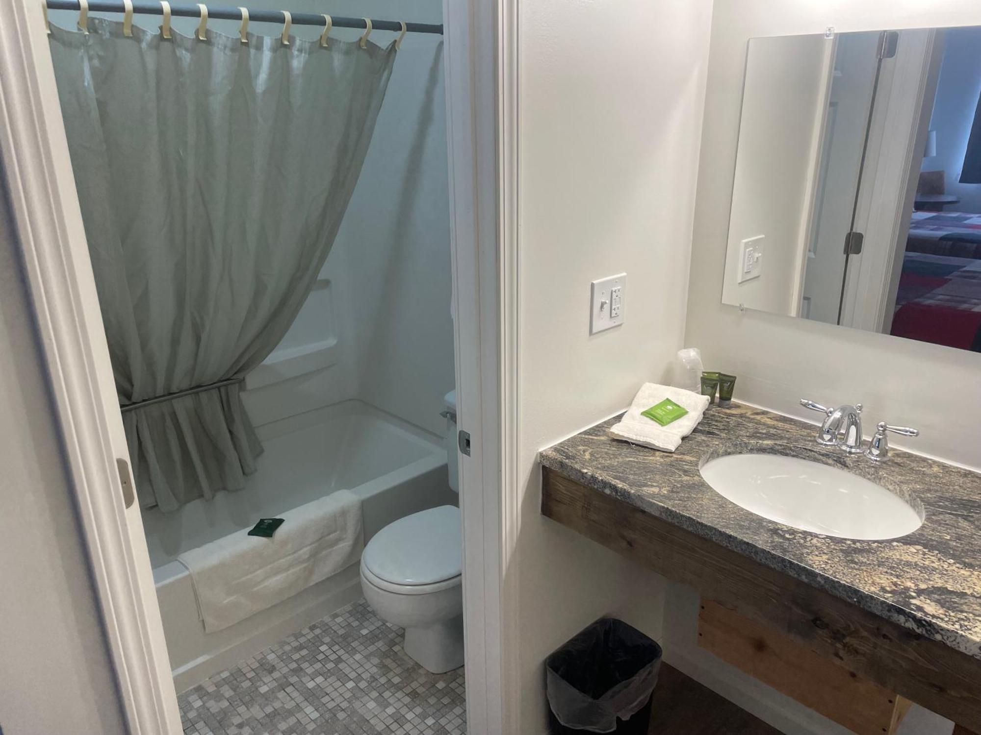 Trails Inn Quadna Mountain Motel & Rv Park Hill City المظهر الخارجي الصورة