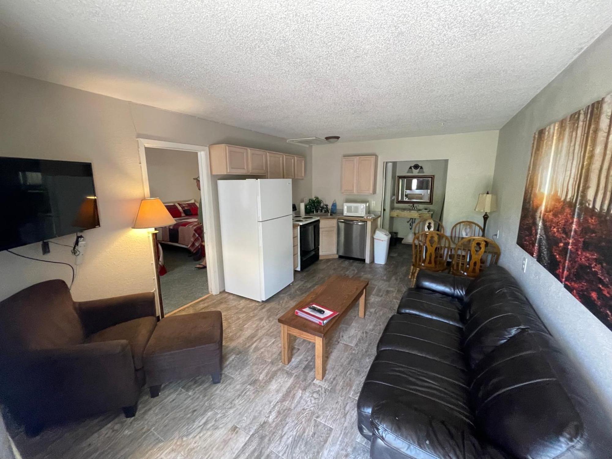 Trails Inn Quadna Mountain Motel & Rv Park Hill City المظهر الخارجي الصورة