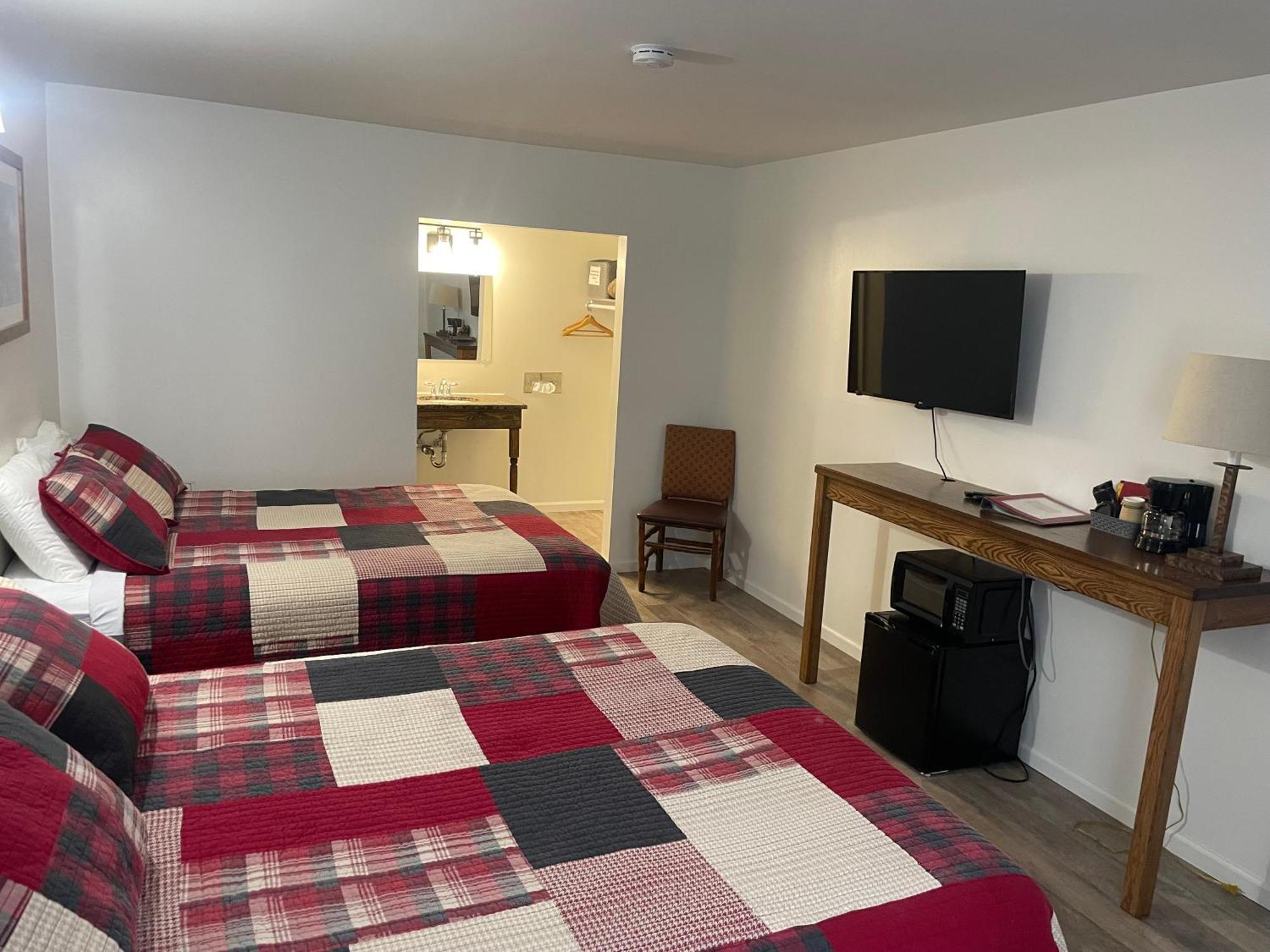 Trails Inn Quadna Mountain Motel & Rv Park Hill City المظهر الخارجي الصورة
