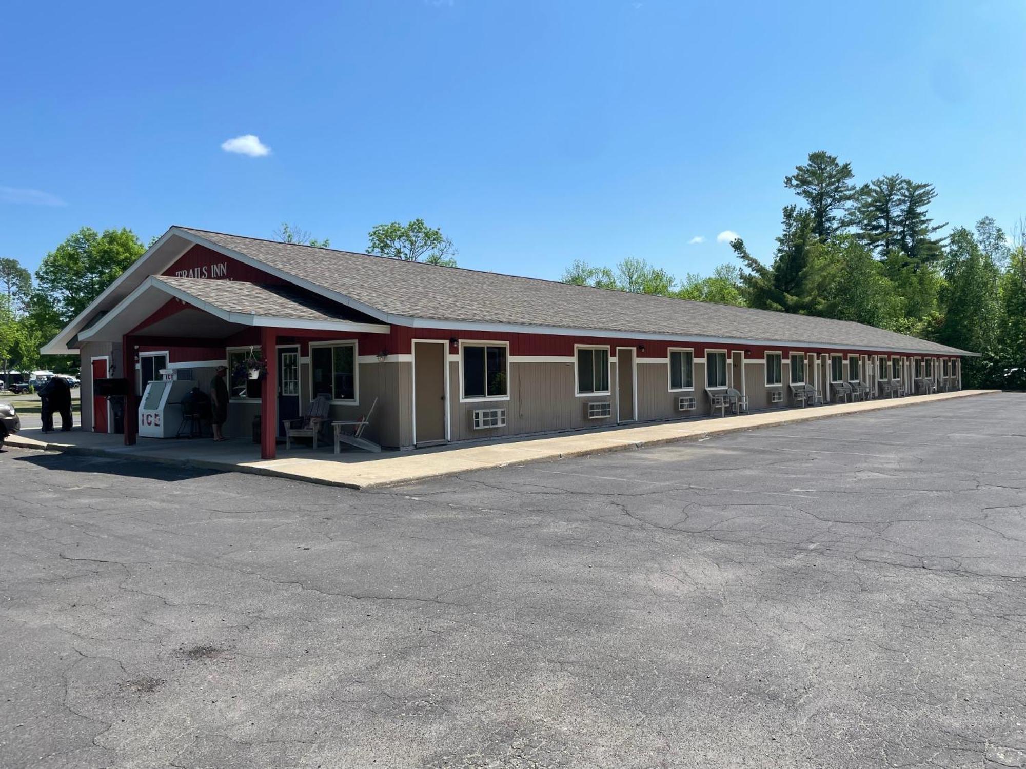 Trails Inn Quadna Mountain Motel & Rv Park Hill City المظهر الخارجي الصورة