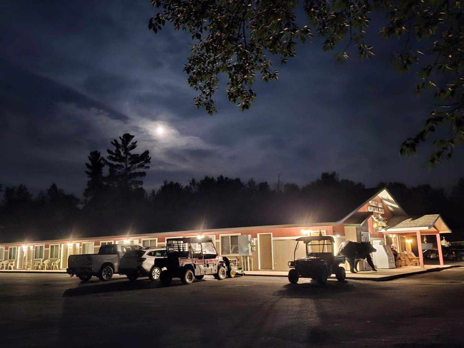 Trails Inn Quadna Mountain Motel & Rv Park Hill City المظهر الخارجي الصورة