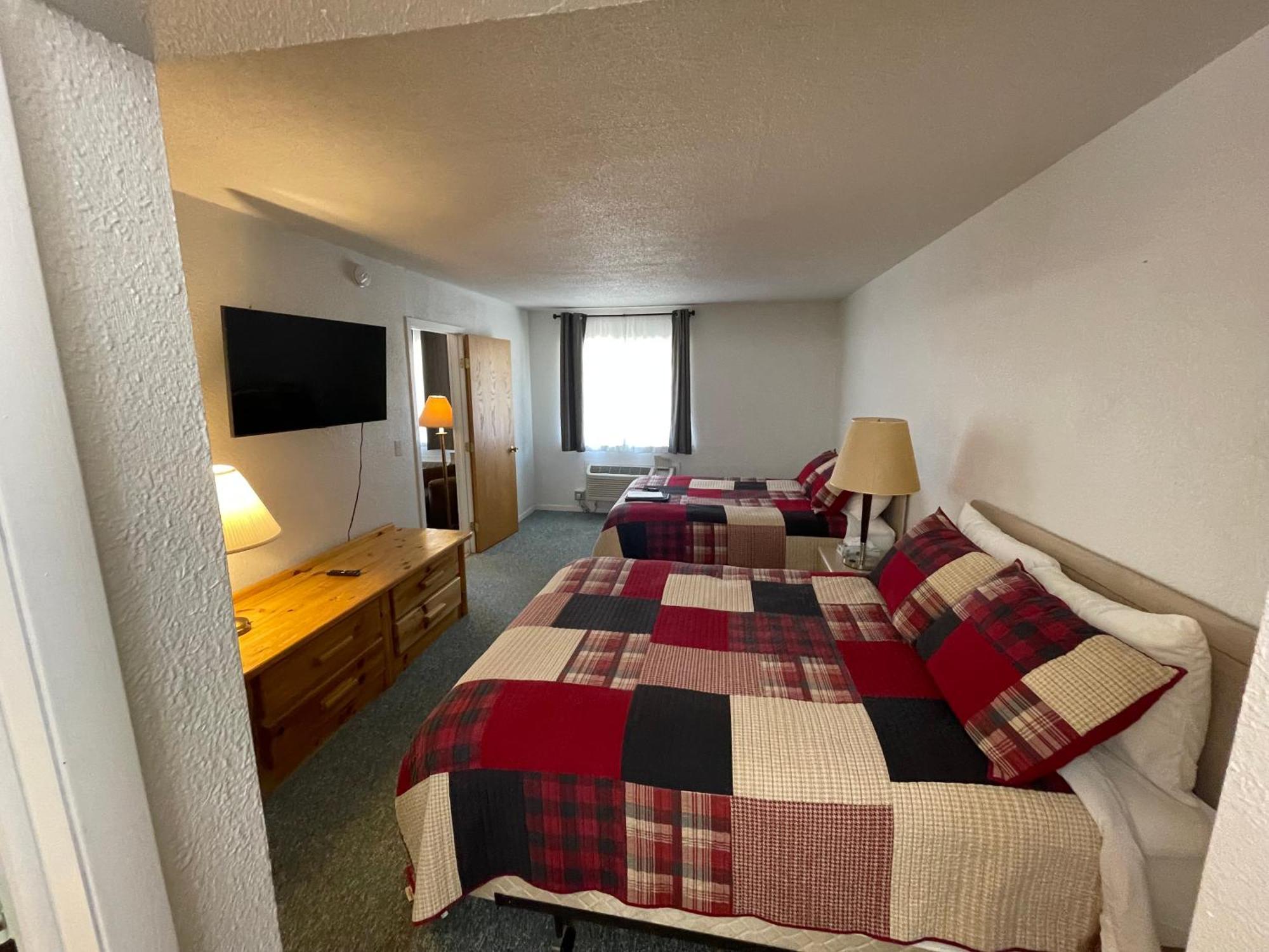 Trails Inn Quadna Mountain Motel & Rv Park Hill City المظهر الخارجي الصورة